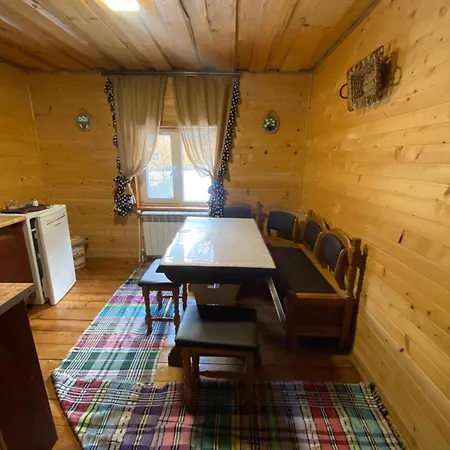 сімейний номер 1 у ані *